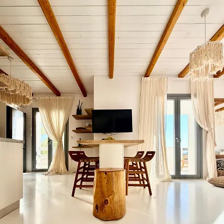 Noema Luxury - Private Pool & Sea View Villa