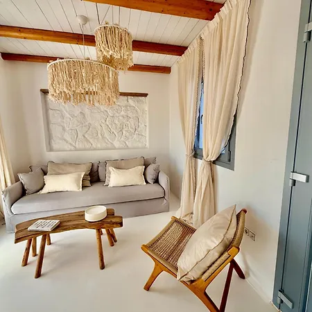 Noema Luxury - Private Pool & Sea View Villa